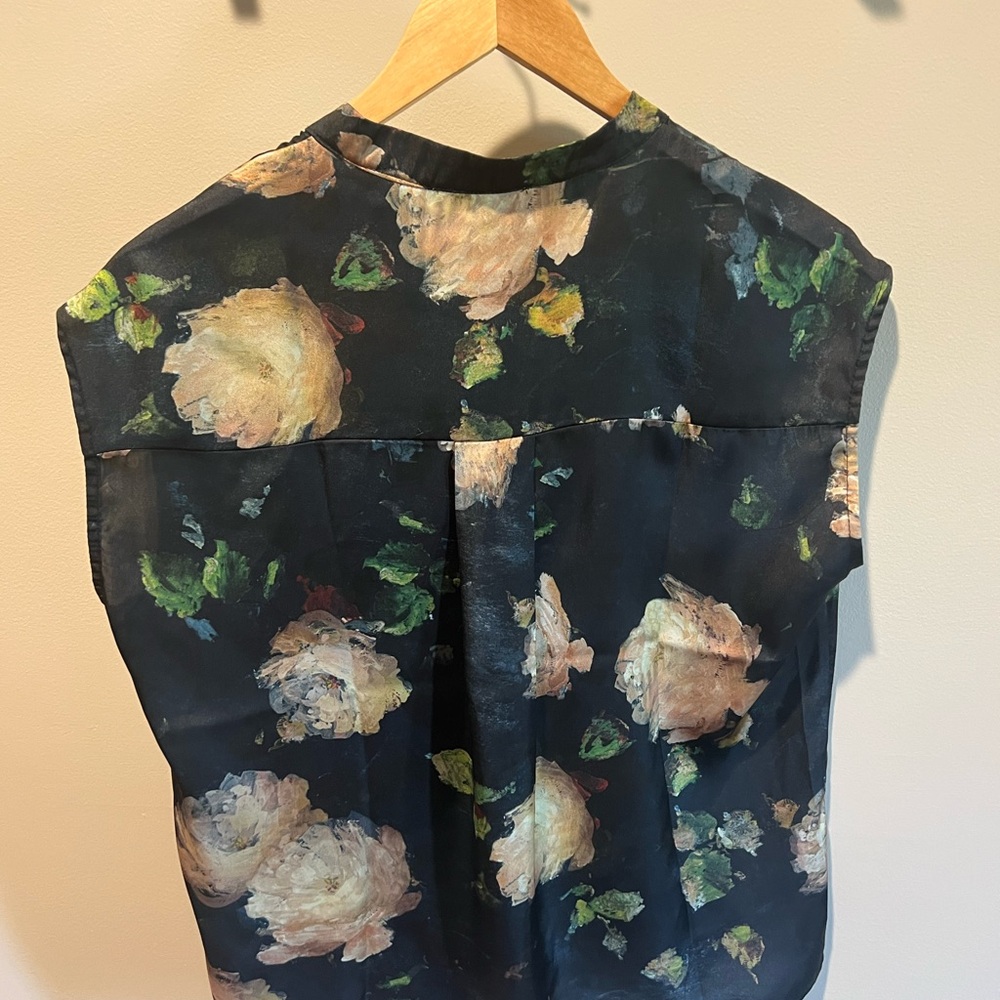 Floral Sleeveless Top